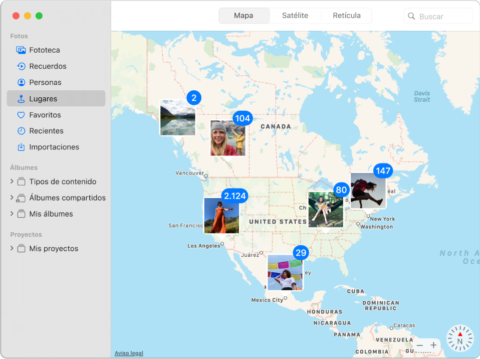 La ventana de Fotos con un mapa con miniaturas de fotos agrupadas por ubicación.