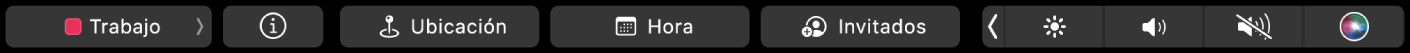 La Touch Bar de Calendario con botones para seleccionar calendarios, ver los detalles del evento, editar la hora o la ubicación y añadir invitados.