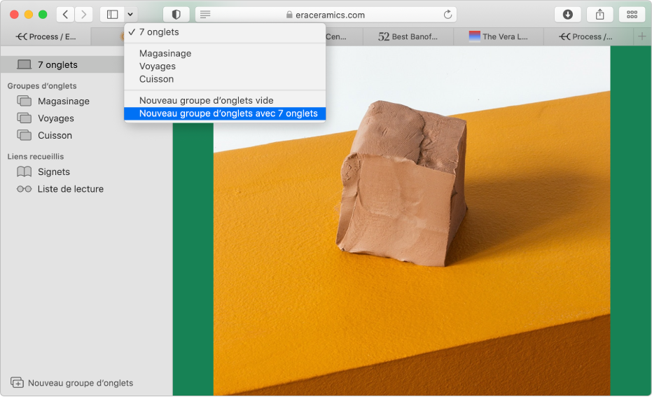 Une fenêtre Safari affichant la barre latérale avec les groupes d’onglets existants, la fenêtre principale avec plusieurs onglets ouverts et des options pour créer un nouveau groupe d’onglets.