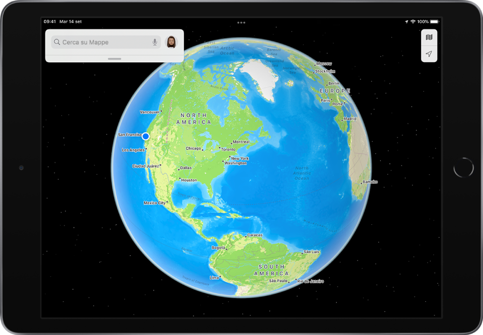 La terra rappresentata come un globo con continenti, città e oceani identificati per nome.