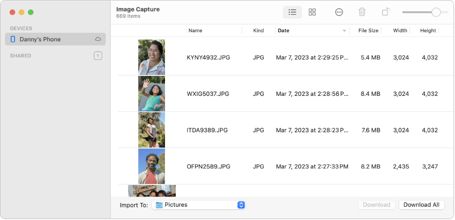 The Image Capture window showing pictures to be imported from an iPhone.