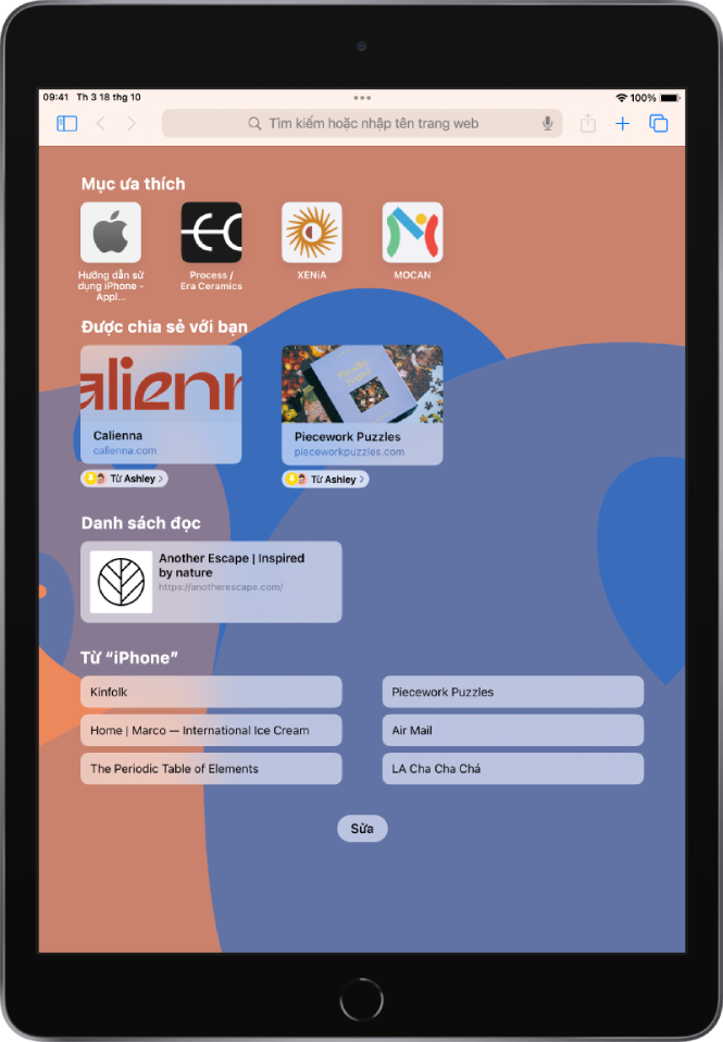 Trang bắt đầu trong Safari, hiển thị các trang web ưa thích, các trang web được chia sẻ với bạn, các trang web được lưu vào Danh sách đọc của bạn và các trang web được mở trên các thiết bị Apple khác của bạn. Ở cuối màn hình là nút Sửa.
