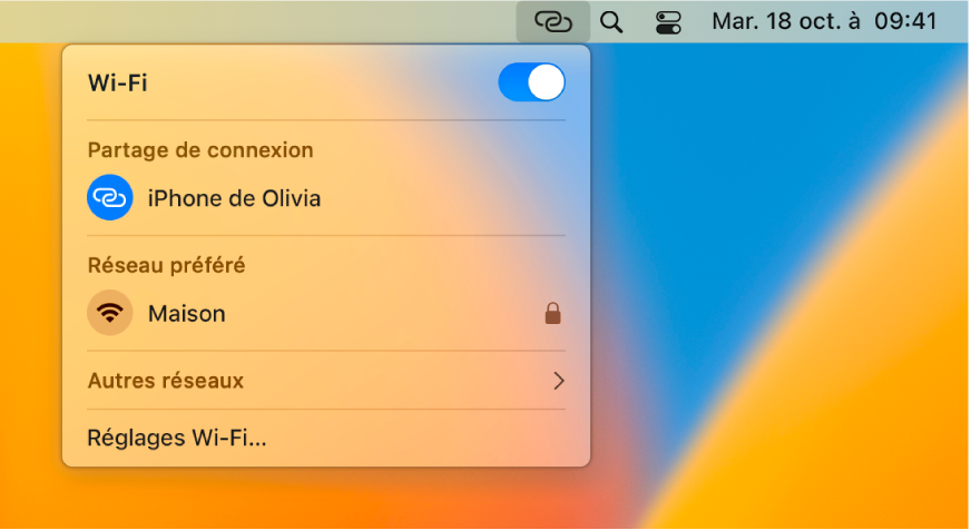 Écran du Mac avec le menu Wi-Fi affichant un Partage de connexion connecté à un iPhone.