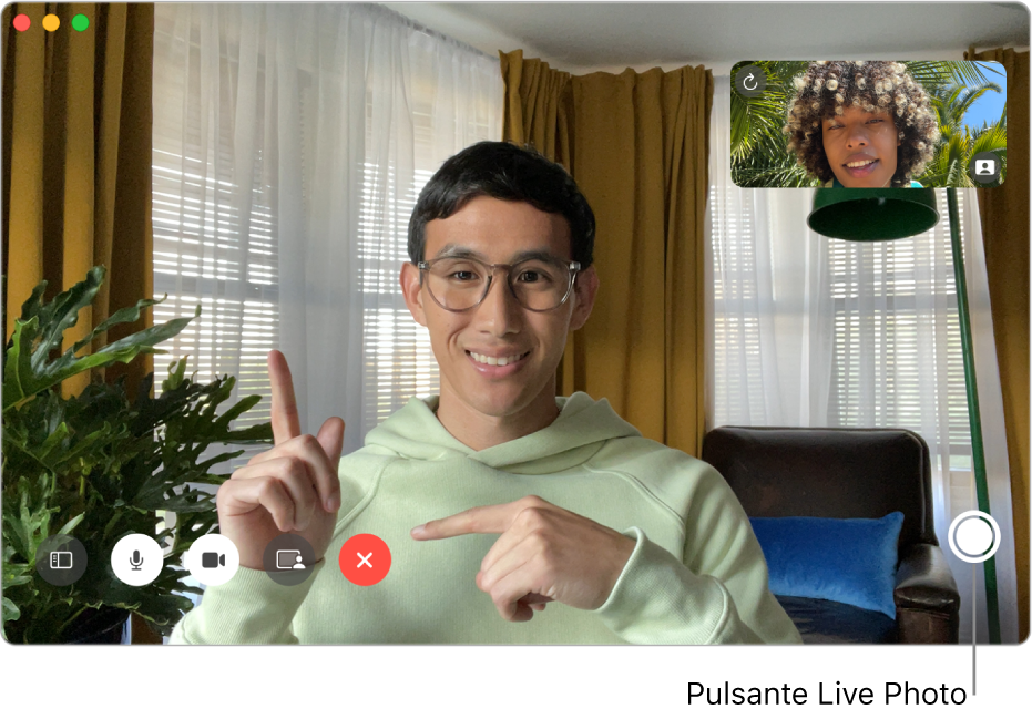 Sposta il puntatore sulla finestra di FaceTime per visualizzare il pulsante Live Photo.