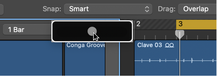 Figure. Using the Zoom slider to adjust the zoom setting of the Live Loops grid.