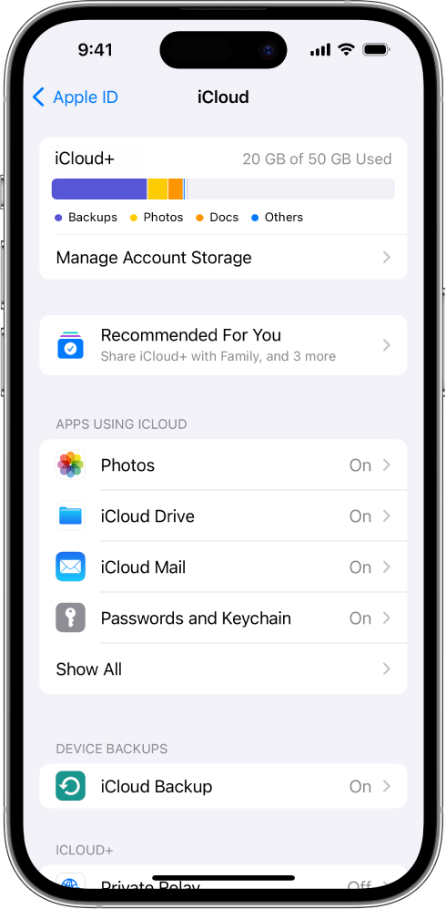 La pantalla Ajustes con las funciones de iCloud activadas.