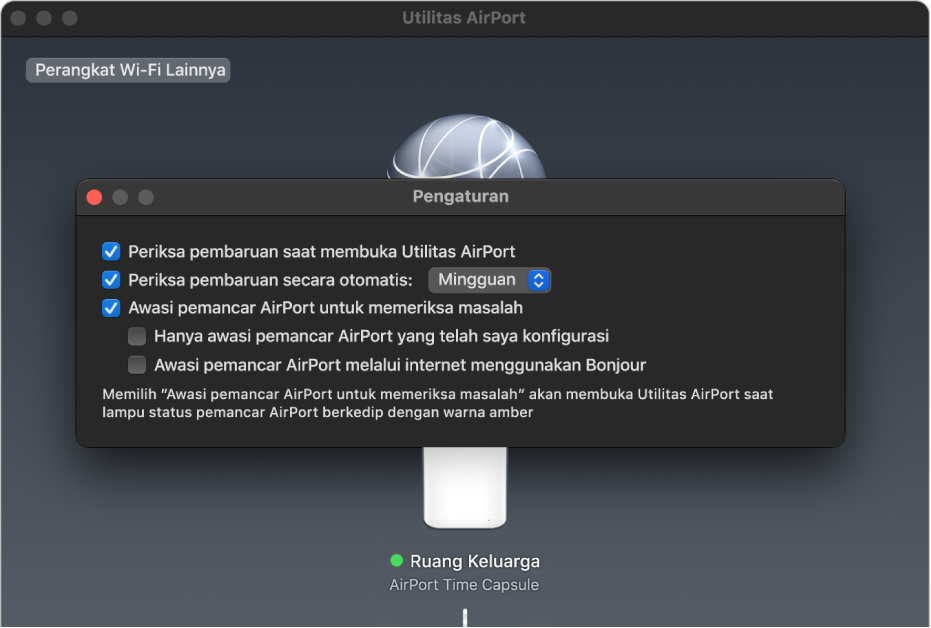 Pengaturan Utilitas AirPort, menampilkan kotak centang “Periksa pembaruan saat membuka Utilitas AirPort”, “Periksa pembaruan secara otomatis”, dan “Awasi pemancar AirPort untuk memeriksa masalah”.