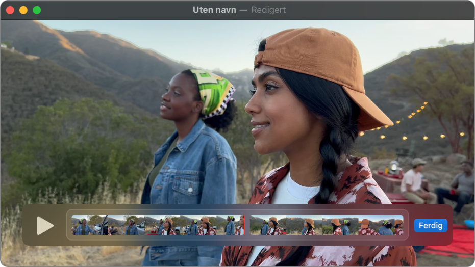 QuickTime Player-vinduet med klippredigering vises nederst.