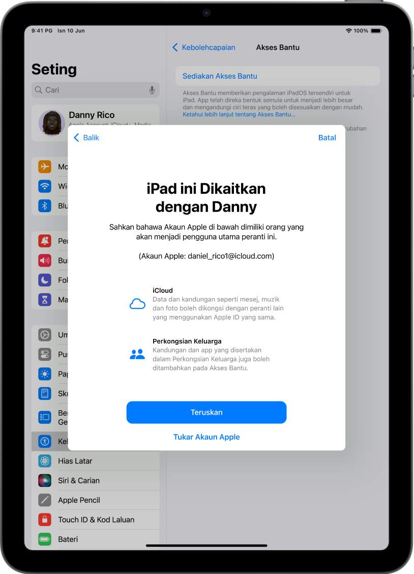 iPad menunjukkan Akaun Apple yang dikaitkan dengan peranti dan maklumat tentang iCloud dan ciri Perkongsian Keluarga yang boleh digunakan dengan Akses Bantu.