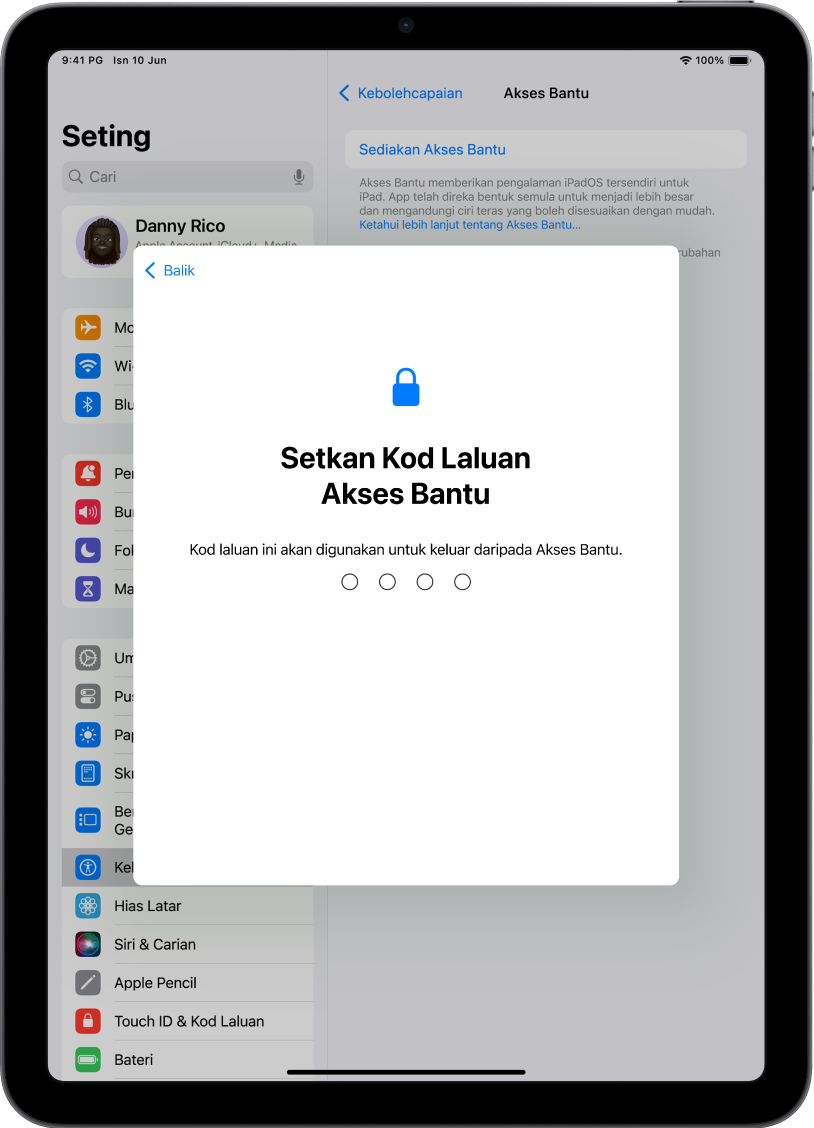 iPad menunjukkan skrin untuk mengesetkan kod laluan Akses Bantu yang digunakan untuk memasuki dan keluar daripada Akses Bantu.