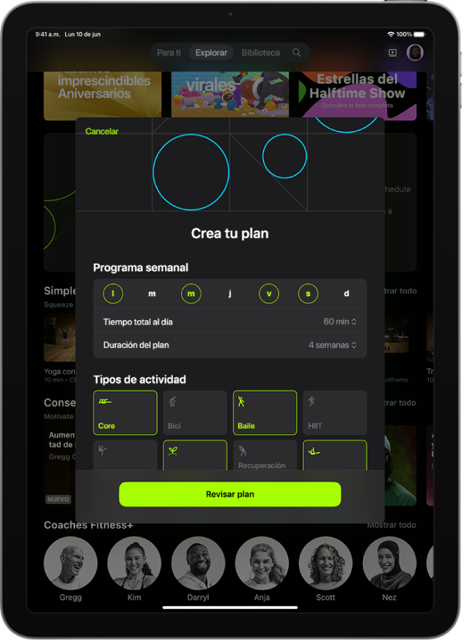 La pantalla Plan personalizado mostrando la configuración para elegir un programa semanal y la duración del plan. Los tipos de actividad disponibles y el botón Revisar plan están en el área inferior.