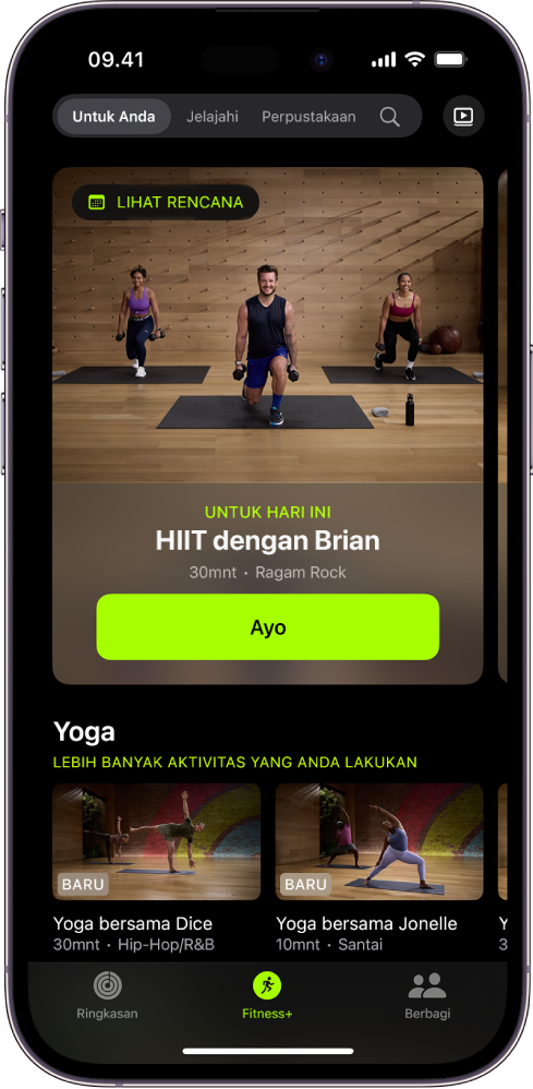 Layar Untuk Anda di Apple Fitness+ menampilkan olahraga dalam Rencana Khusus dan olahraga Yoga yang direkomendasikan.