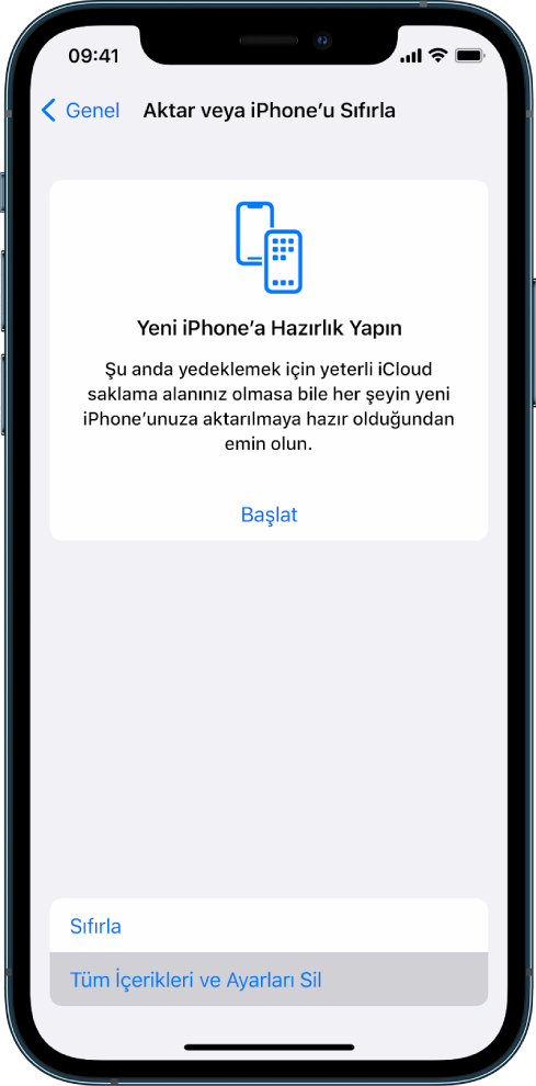 Seçili seçenek olarak Tüm İçerikleri ve Ayarları Sil’i gösteren bir iPhone ekranı.