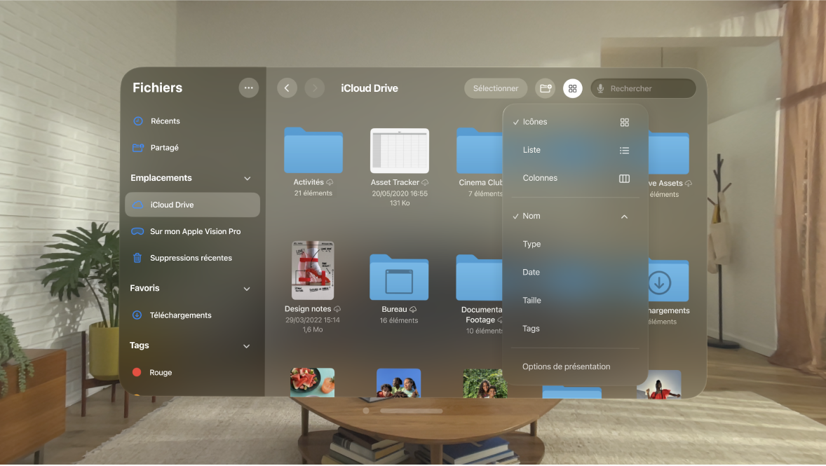 L’app Fichiers sur l’Apple Vision Pro, affichant des options permettant de modifier l’ordre de tri des fichiers.