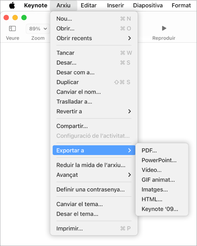 El menú “Arxiu”, obert, amb “Exporta a” seleccionat i el submenú corresponent que mostra les opcions d’exportació per a PDF, PowerPoint, vídeo, HTML, imatges i Keynote ’09.