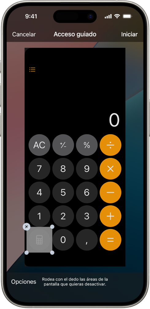 Pantalla del iPhone en la que se está configurando la función “Acceso guiado”. El iPhone se está restringiendo temporalmente a la app Calculadora y uno de los botones de la app se ha desactivado.