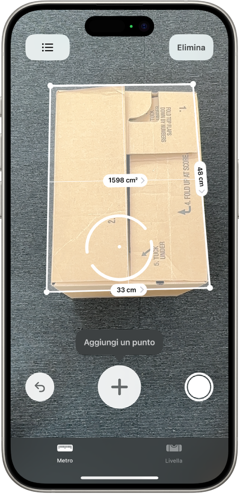 Una schermata che mostra la misurazione delle dimensioni di una scatola con l’app Metro. L’area della scatola vengono calcolati sulla base della misurazione delle dimensioni.