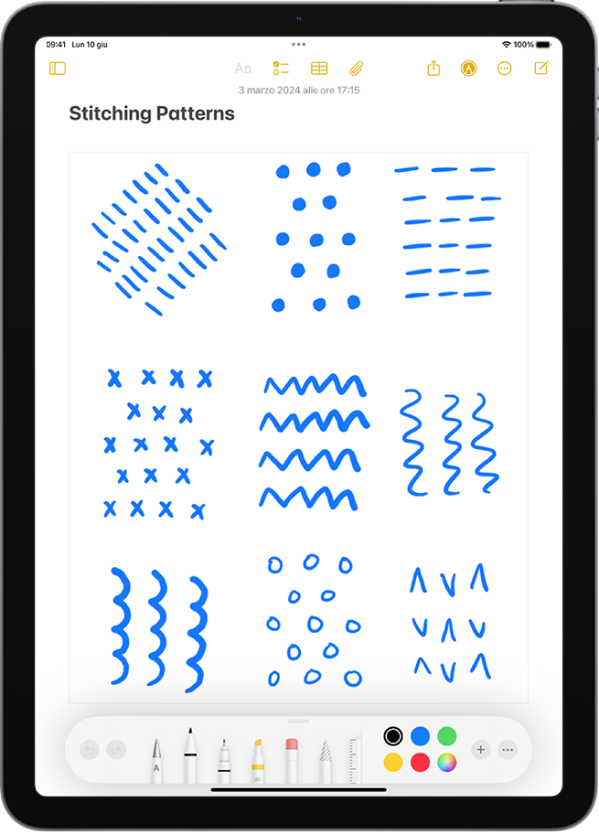 Una nota è aperta nell’app Note e nella parte inferiore dello schermo è presente la barra degli strumenti di modifica. Gli strumenti di modifica da sinistra a destra sono: Penna, “Linea singola”, Pennarello, Gomma, Laccio, Righello e Matita, seguiti dal selettore colore, dal pulsante Aggiungi e Altro.