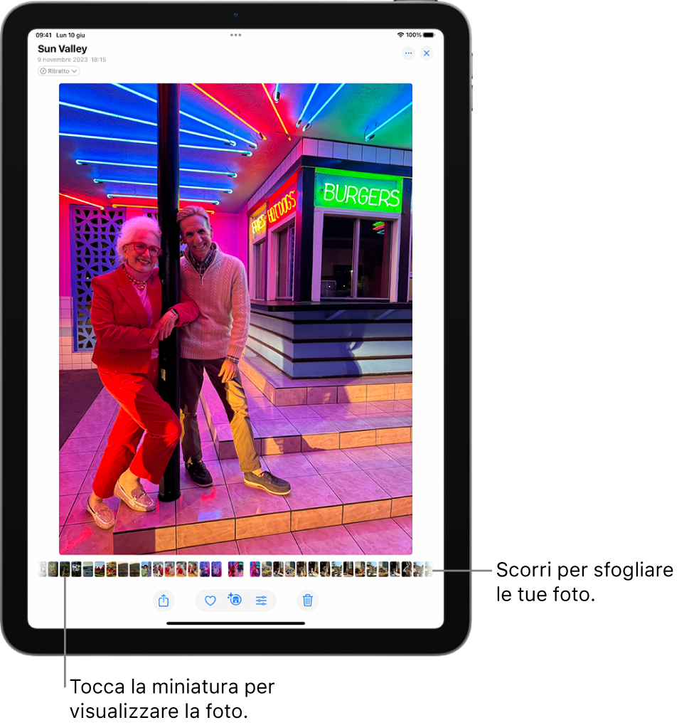L’app Foto che mostra un’immagine a schermo intero. Nella parte inferiore dello schermo sono visibili miniature di altre foto della libreria.