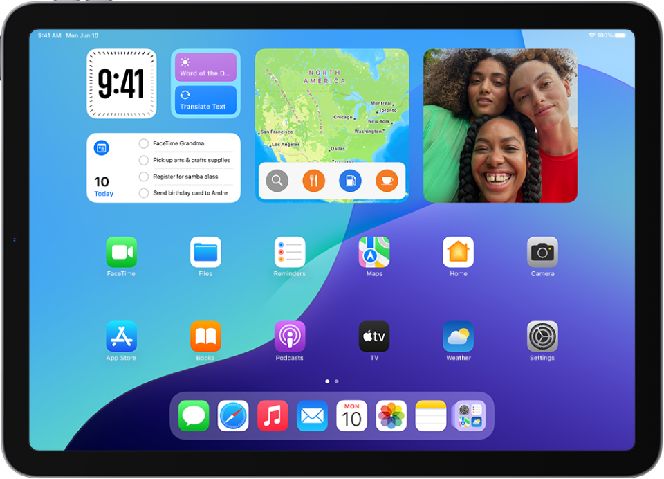 iPadOS 18 жүйесімен келетін әдепкі Басты экран мысалын көрсетіп тұрған скриншот.