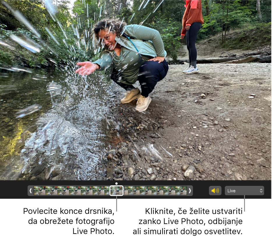 Fotografija Live Photo v pogledu za urejanje. Pod sliko je drsnik, ki prikazuje okvirčke fotografije. Desno od drsnika sta gumb Zvočnik in pojavni meni, s katerim lahko dodate učinek ponavljanja, odbijanja ali dolge osvetlitve.