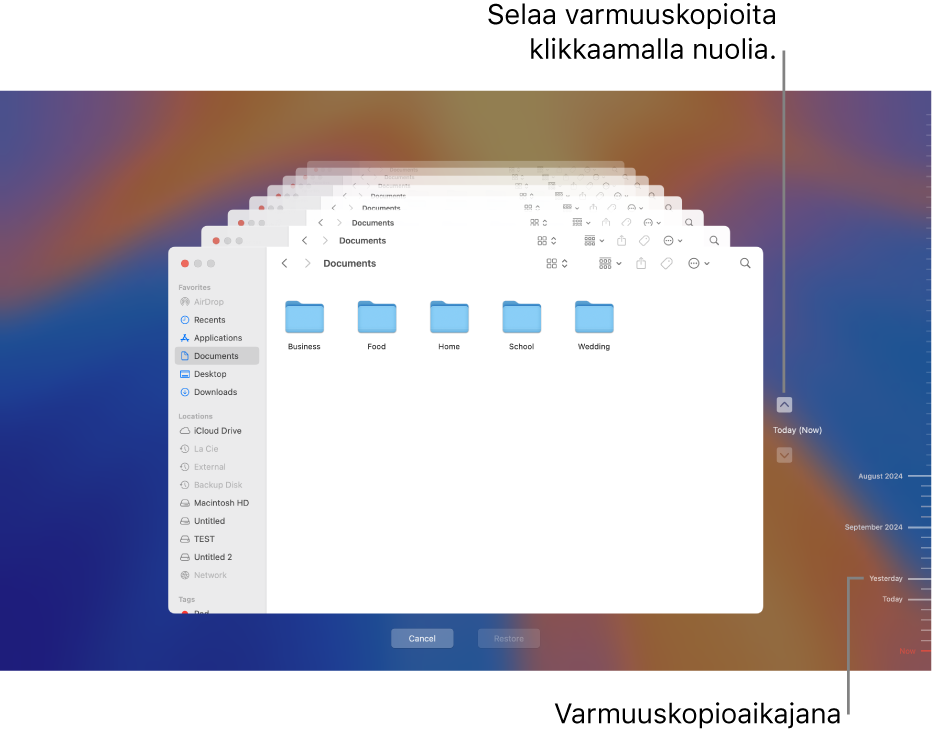 Time Machine -ikkuna, jossa on pinossa useita Finder-näyttöjä, jotka edustavat varmuuskopioita, ja navigointinuolia. Nuolet ja oikealla oleva varmuuskopioinnin aikajana auttavat varmuuskopioiden selaamisessa ja palautettavien tiedostojen valitsemisessa.