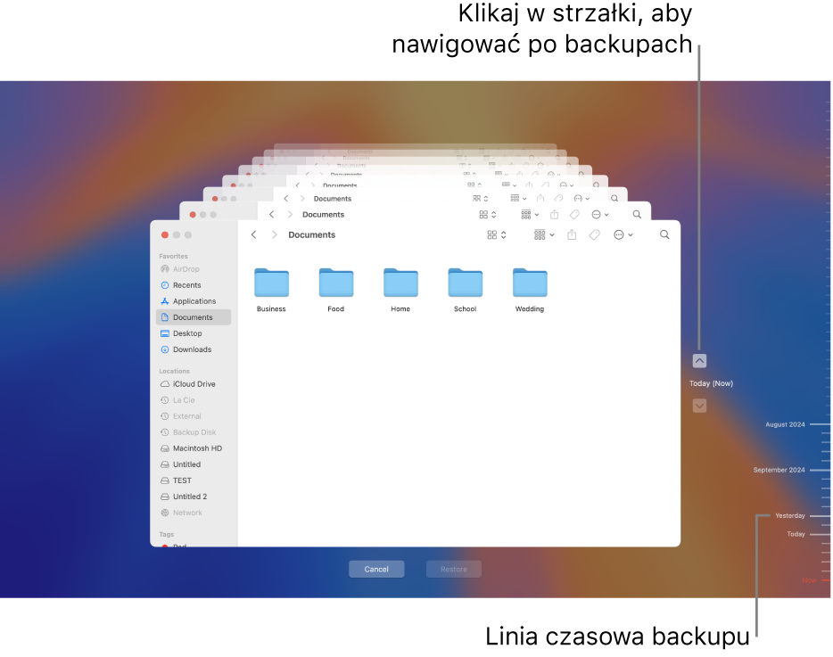 Okno Time Machine z kilkoma nałożonymi ekranami Findera, reprezentującymi backupy. Widoczne są strzałki umożliwiające nawigację. Strzałki oraz linia czasowa backupu po prawej pomagają nawigować po backupach, aby wybrać pliki, które chcesz odtworzyć.