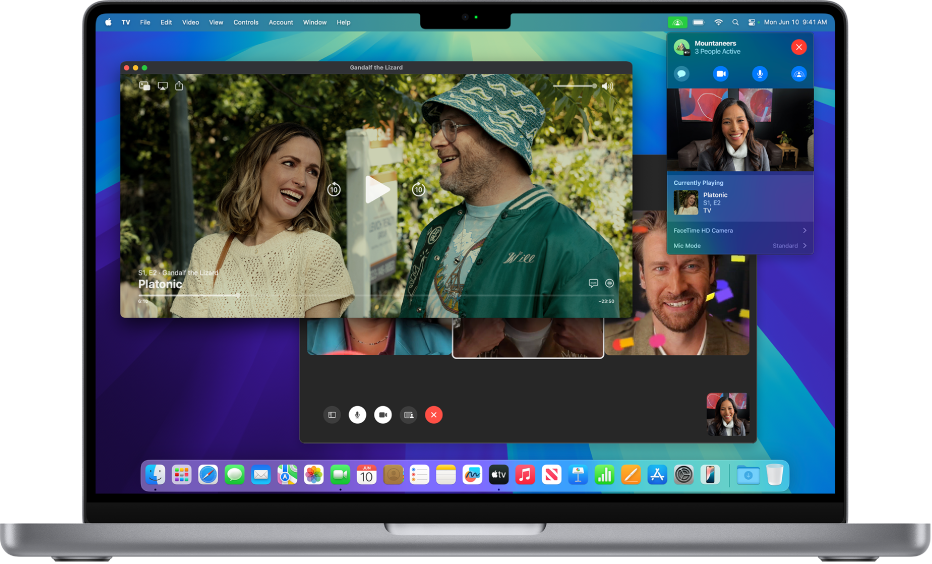 Mac पर SharePlay जिसे Apple TV ऐप और लाइव FaceTime कॉल के साथ दिखाया गया है।