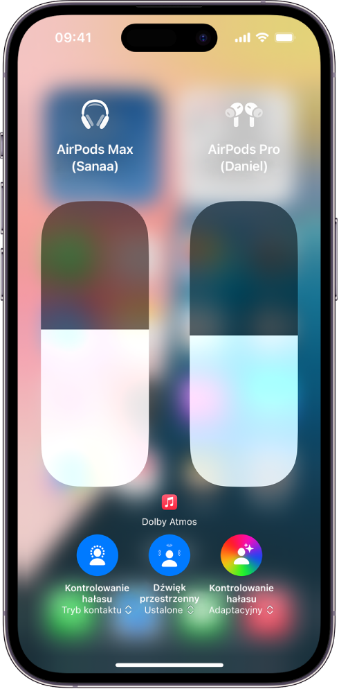 Ekran głośności w centrum sterowania, wyświetlający głośność dwóch par słuchawek AirPods. Poniżej wskaźnika głośności widocznego po lewej znajduje się ikona Kontrolowanie hałasu/Tryb kontaktu, która wskazuje, że włączony jest tryb kontaktu. Poniżej wskaźnika głośności widocznego po prawej znajduje się ikona Kontrolowanie hałasu/Redukcja hałasu, która oznacza, że włączone jest kontrolowanie hałasu.