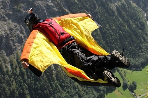 Base Jumping Mürren