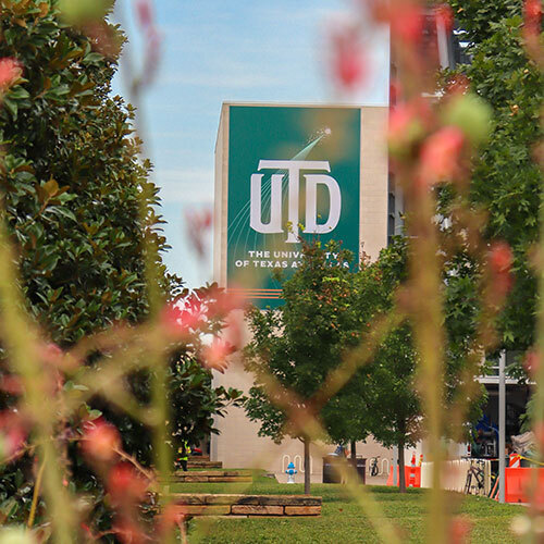 Campus Mall facing South