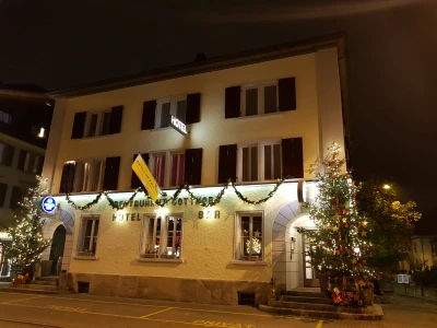 Hotel Gotthard Schnitzeria