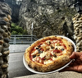 Pompeii Restaurant-pizzeria