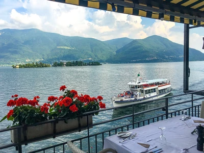 bellissima terrazza in faccia alle isole di Brissago