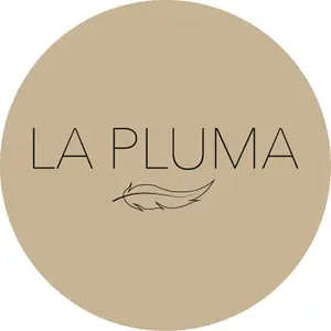 LA PLUMA