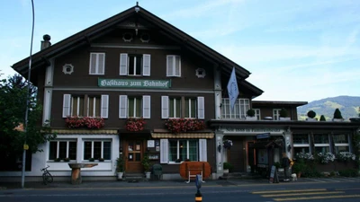 Gasthaus mit Beiz und Stammtisch. Perfekt für ein Feierabendbier.