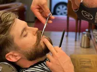 meli selmani barber & haircut – Cliquez pour agrandir l’image 6 dans une Lightbox