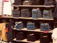 Jeans Shop - cliccare per ingrandire l’immagine 17 in una lightbox