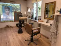 Coiffeur Ebinger – Cliquez pour agrandir l’image 2 dans une Lightbox