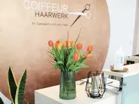 Coiffeur Haarwerk – Cliquez pour agrandir l’image 4 dans une Lightbox