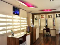 Maxivue Optique du Centre Moret – click to enlarge the image 6 in a lightbox