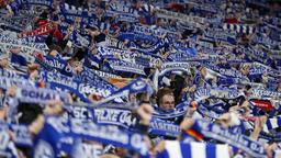 Fans von Schalke 04 bei einem Heimspiel in der 2. Bundesliga