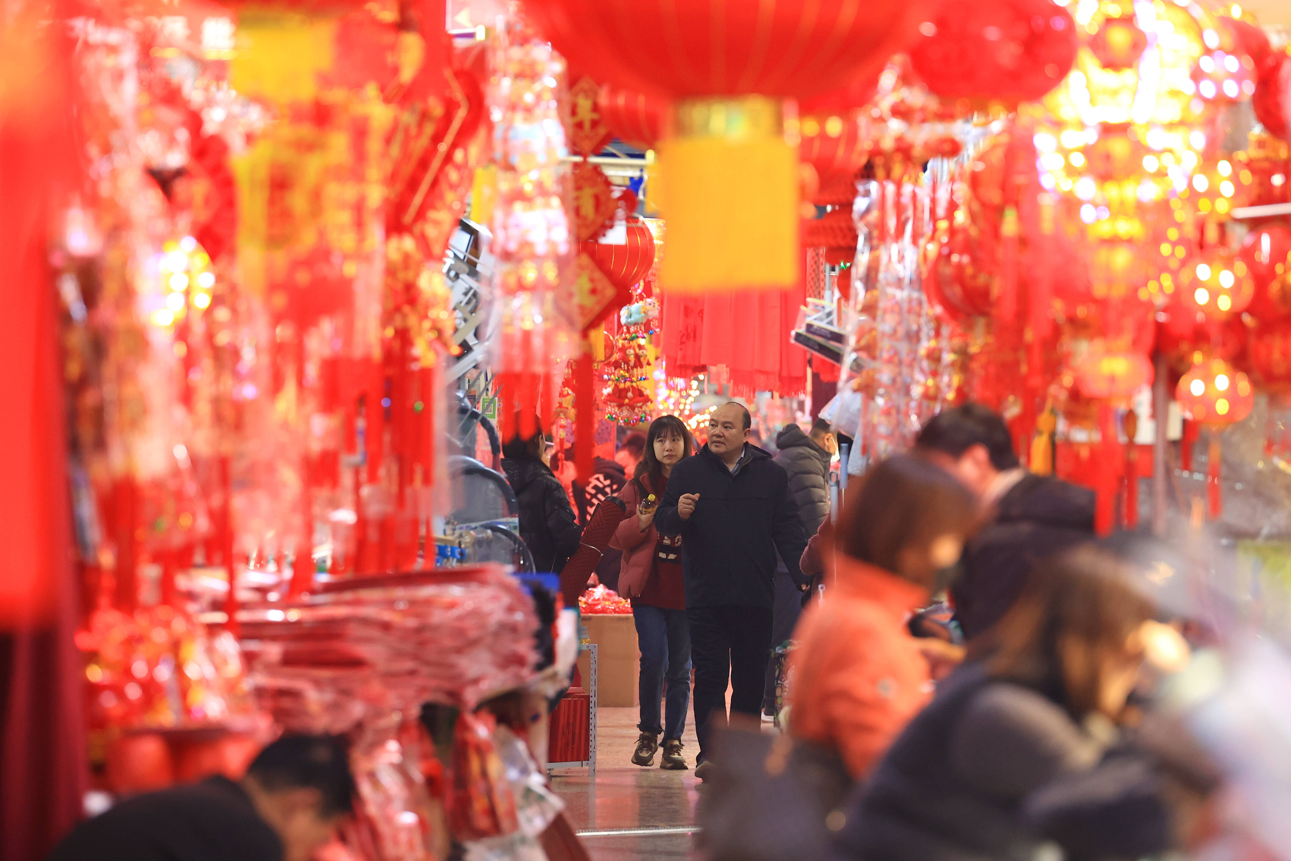 “龙元素”饰品大量上市 济南市场年味足