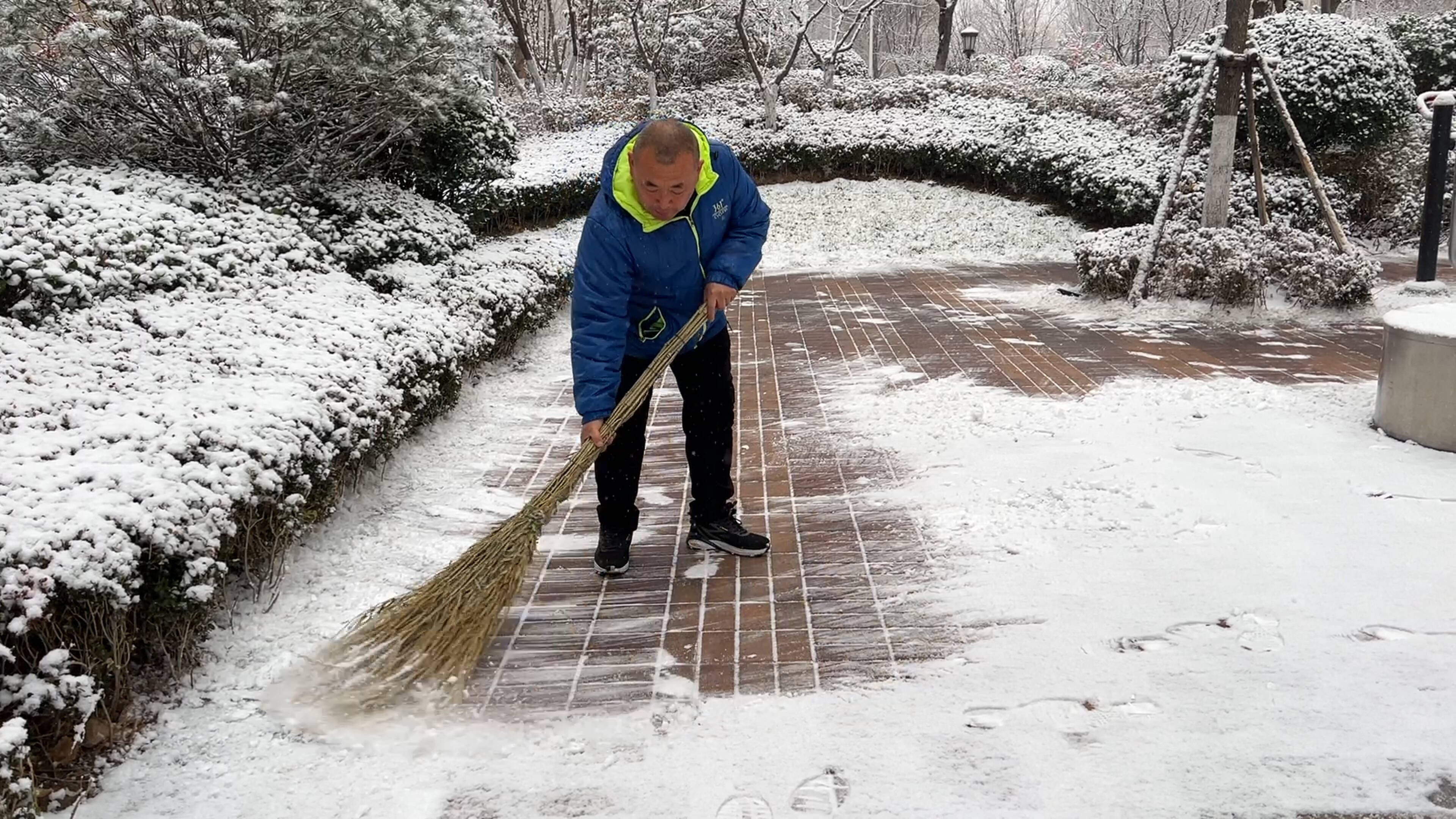 除了威海都下了！山东12市开展人工增雪作业130轮次 两地积雪达8厘米