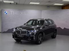 2022款 宝马x5 xDrive 40Li M运动套装