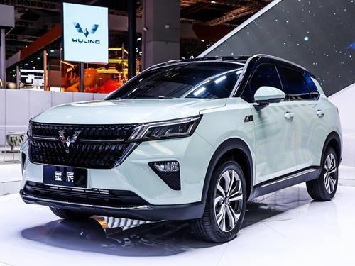 2022款 五菱星辰 2.0L DHT电劲款