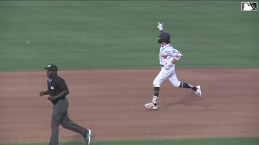 Jacob Wilson's solo homer 