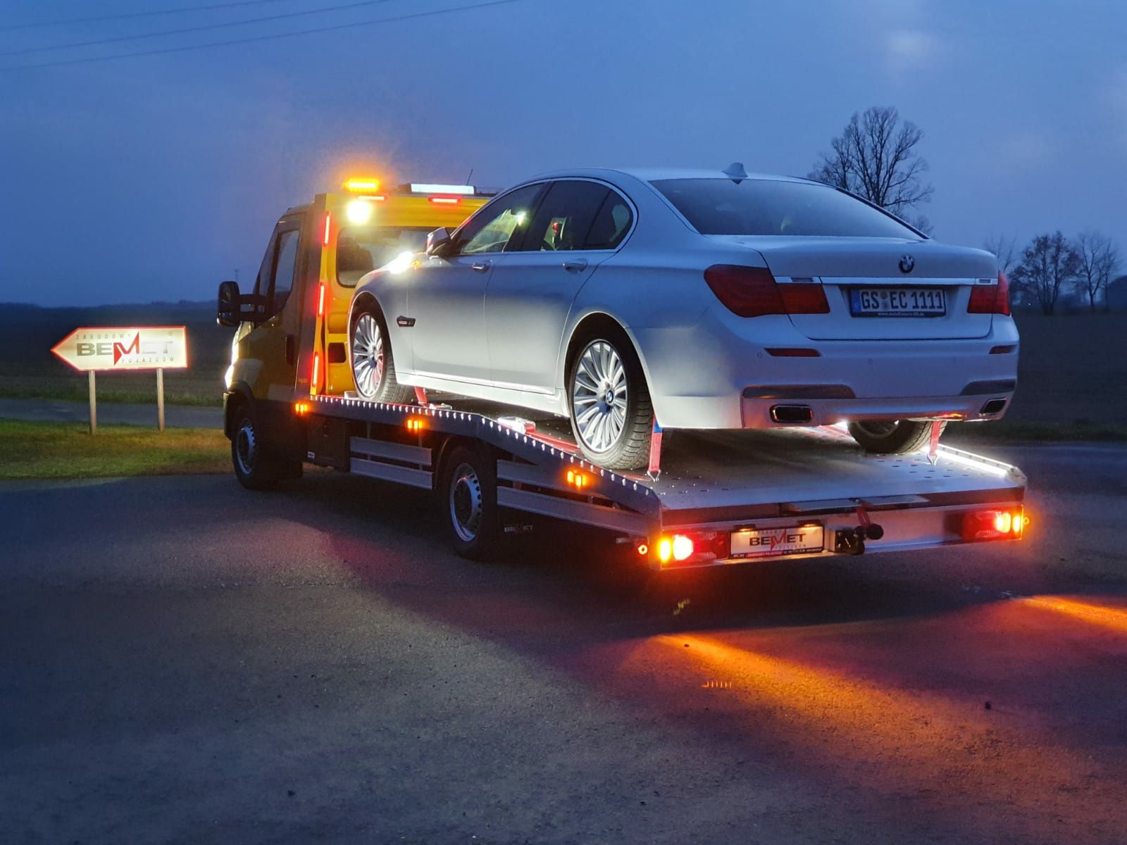 Wypożyczalnia*Transport*Wynajem*Autolaweta*Laweta*Pomoc Drogowa*24H