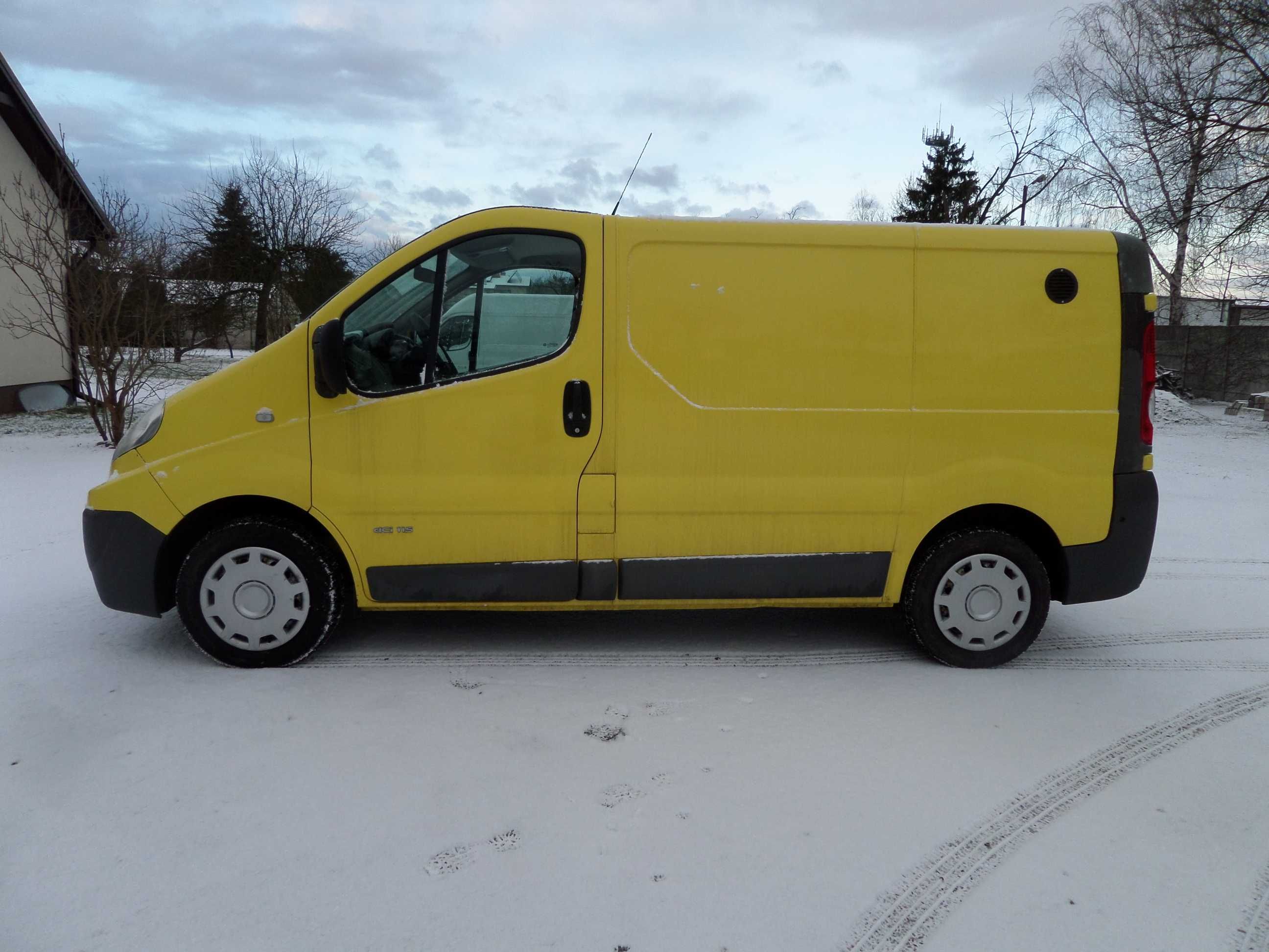 Renault Trafic 2.0DCI/115KM/ Klima itd... rej.2012r. właściciel-umowa.