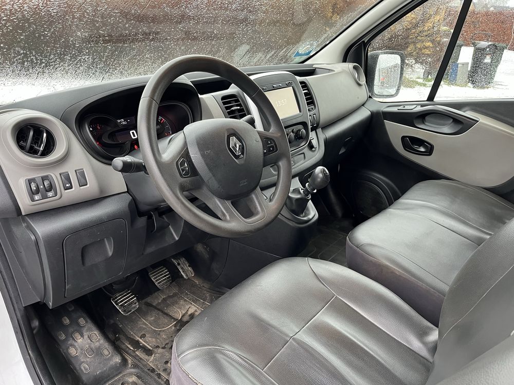 Renault Trafic 1,6 dci 6 osobowy brygadówka doka (jak opel vivaro)